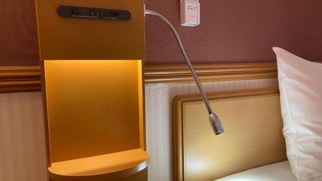 Toyoko Inn Osaka Honmachi No1 Bagian luar foto