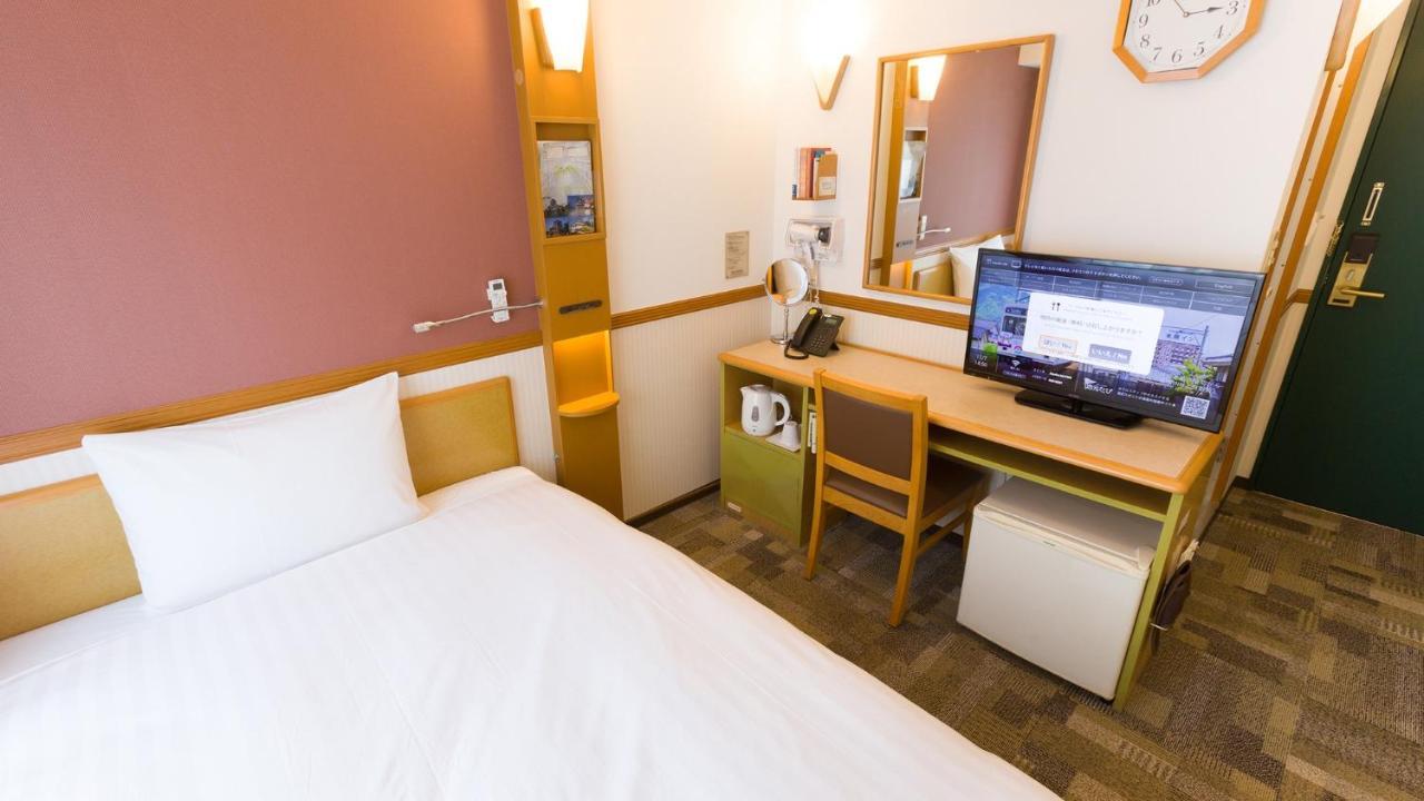 Toyoko Inn Osaka Honmachi No1 Bagian luar foto