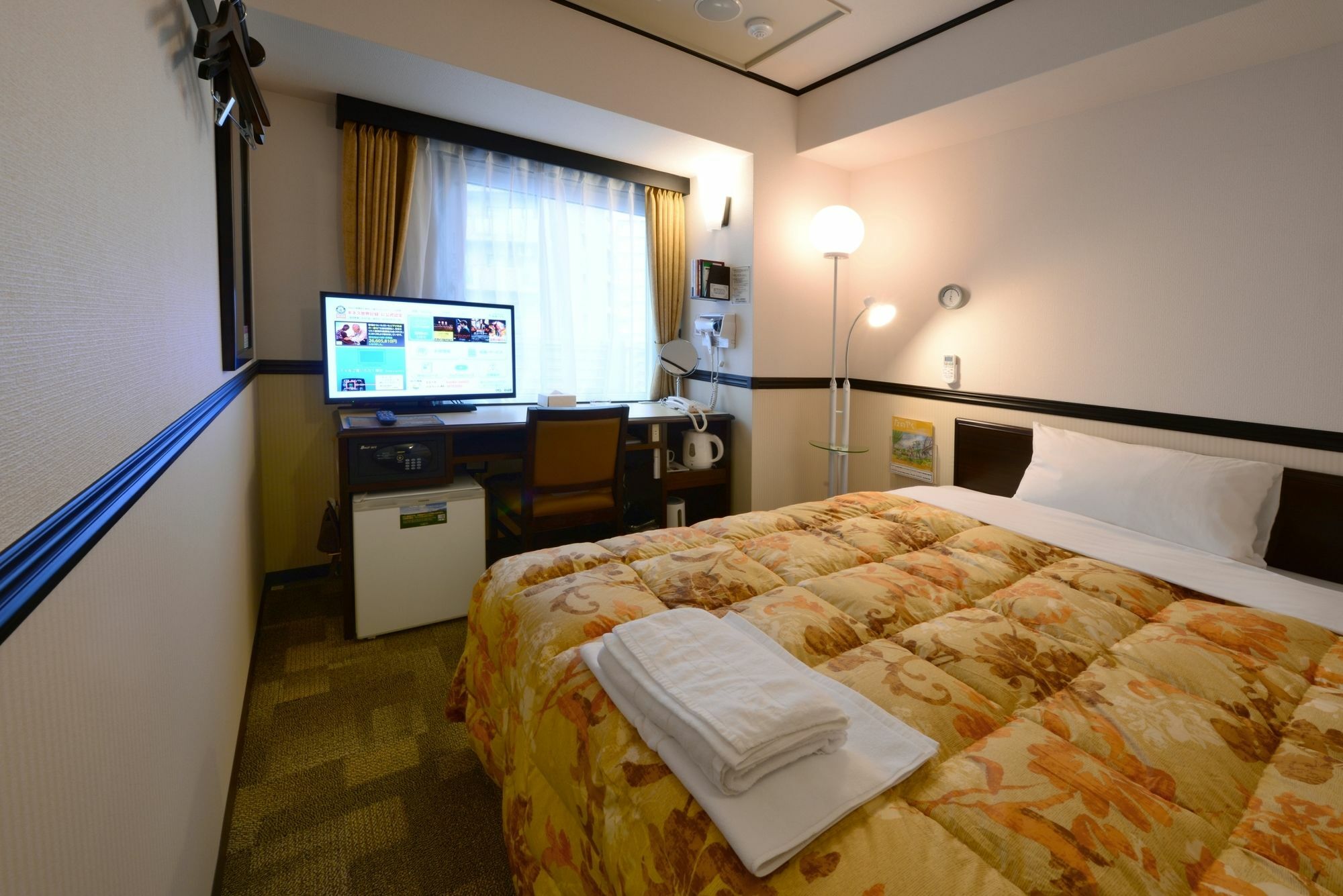 Toyoko Inn Osaka Honmachi No1 Bagian luar foto